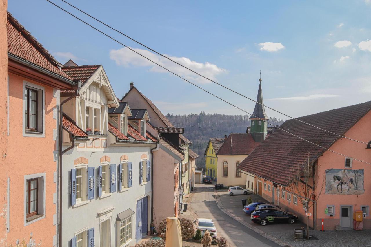Landgasthof Hotel Rebstock Stuhlingen Eksteriør billede