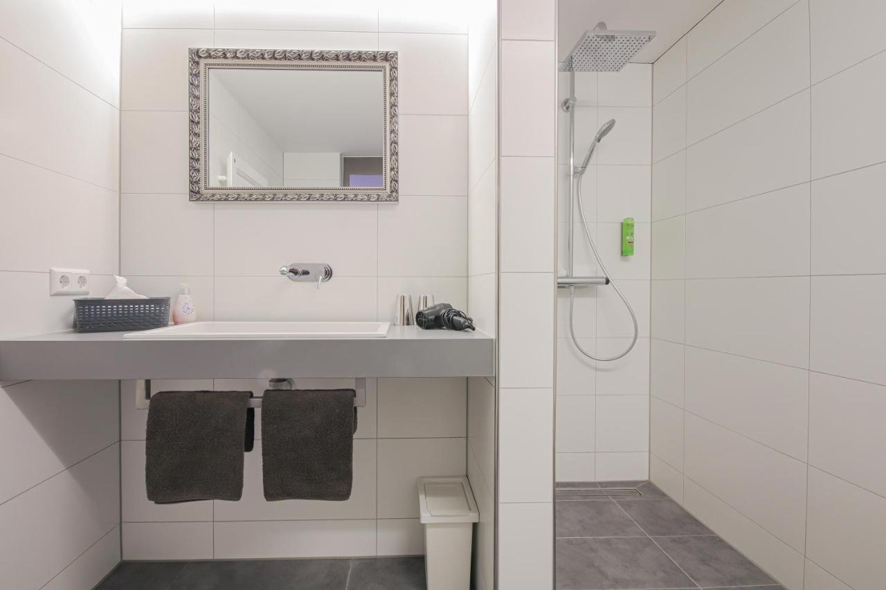 Landgasthof Hotel Rebstock Stuhlingen Eksteriør billede