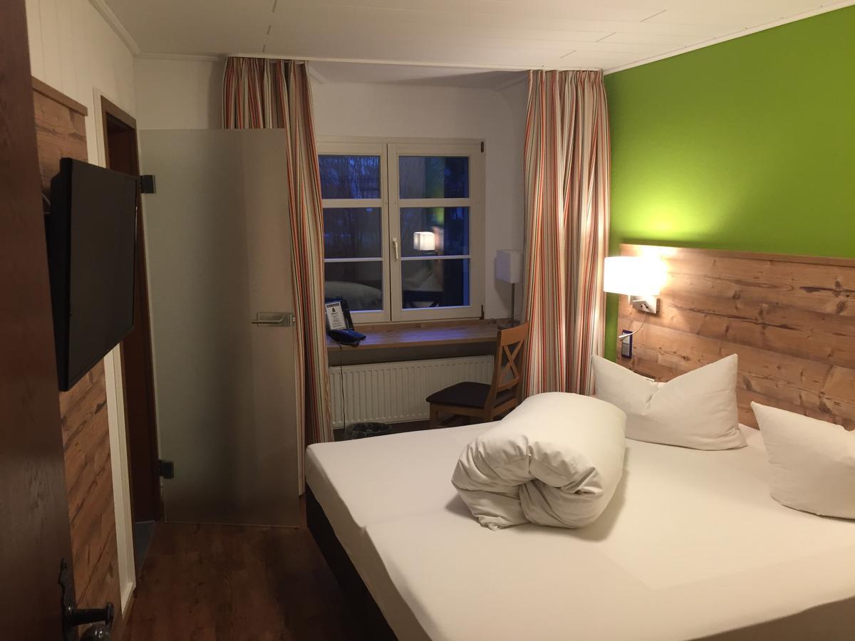 Landgasthof Hotel Rebstock Stuhlingen Eksteriør billede